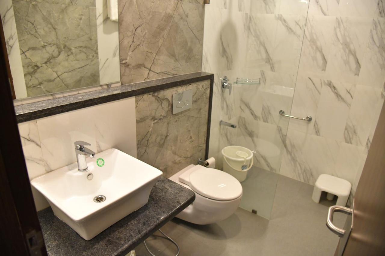 Hotel Prince Residency Бхудж Экстерьер фото