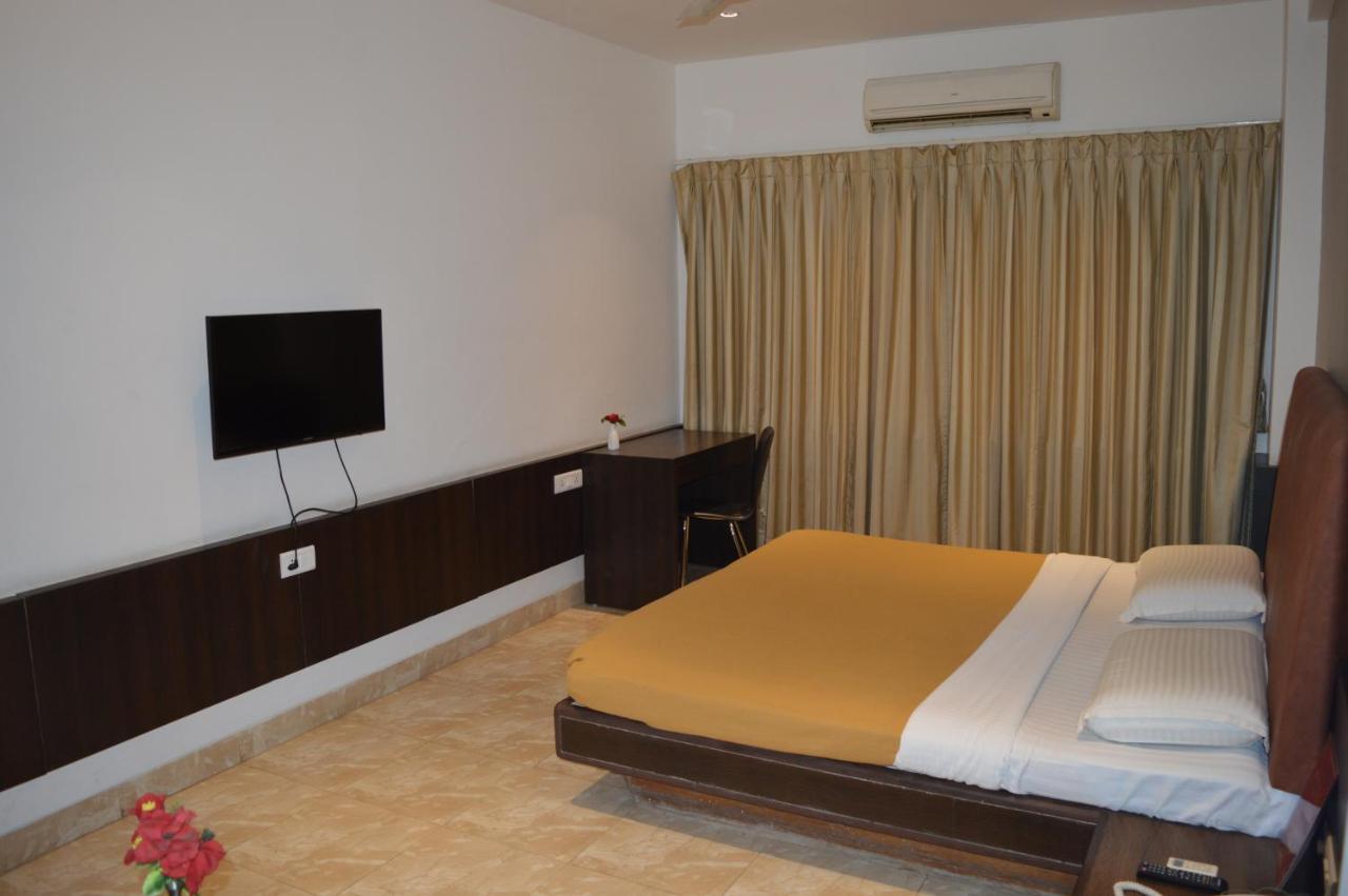 Hotel Prince Residency Бхудж Экстерьер фото